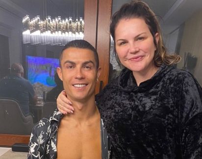 Katia Aveiro perde a paciência com fã de Ronaldo após pedido: “É preciso ter noção”