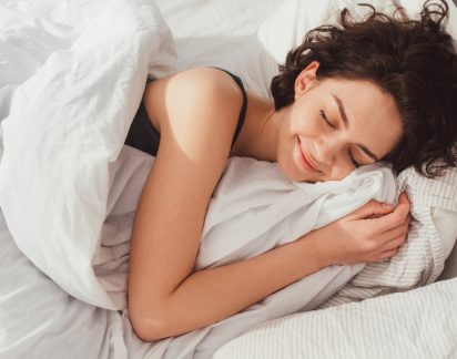 Dormir a sesta: descubra os benefícios que pode trazer à sua saúde!